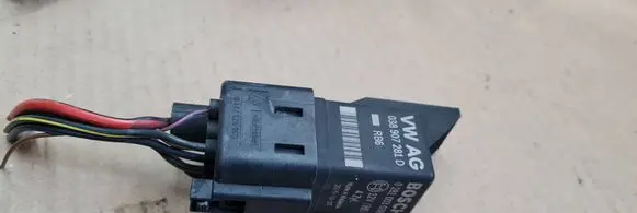 Audi A4 S4 B9 Glow plug pre-heat relay 038907281D