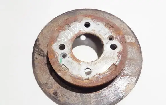 Hyundai i10 Rear brake disc neventiliuojamas