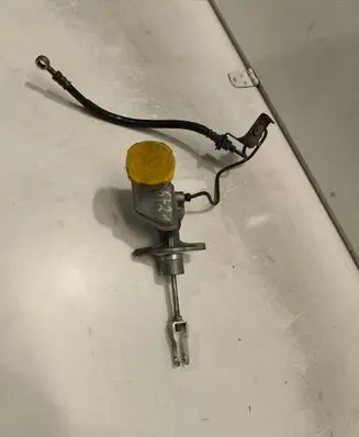 Subaru Forester SH Clutch master cylinder 9YS