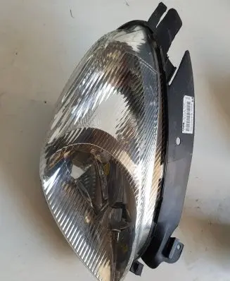 Citroen Xsara Picasso Headlight/headlamp 89300205