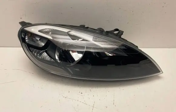 Volvo V40 Headlight/headlamp 31420004 300000010381632 7220200001