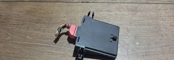 Audi A3 S3 8P Gateway control module 1k0907530l