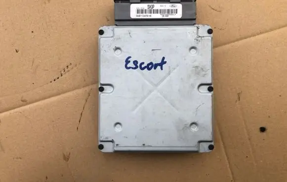 Ford Escort Engine control unit/module 96AB12A650HE