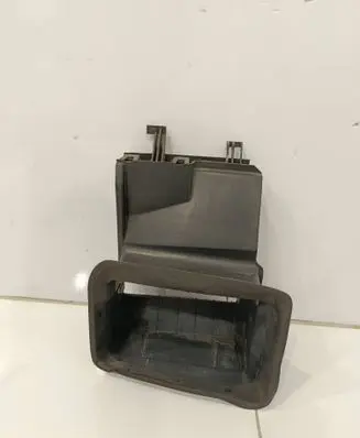 Renault Captur Air intake duct part 215580321R