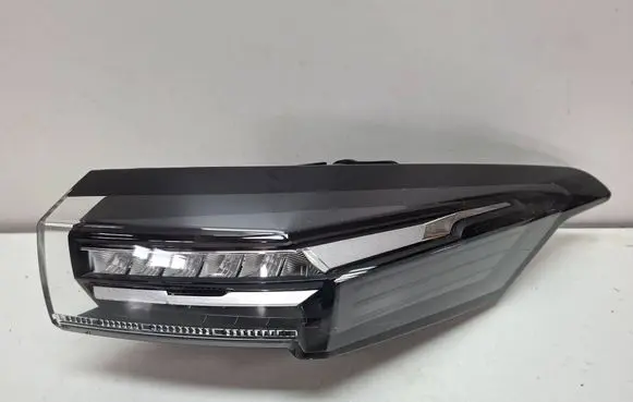 Peugeot 308 Rear/tail lights S27639853 9835299280
