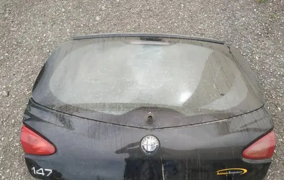 Alfa Romeo 147 Tailgate/trunk/boot lid juodas