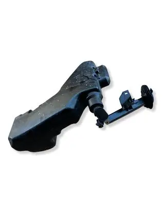 Mercedes-Benz E W213 Windshield washer fluid reservoir/tank A2058600860 A205869