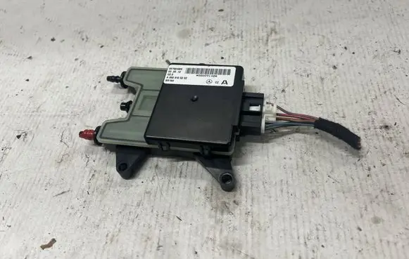Mercedes-Benz R W251 Seat control module A0009105202 0009105202