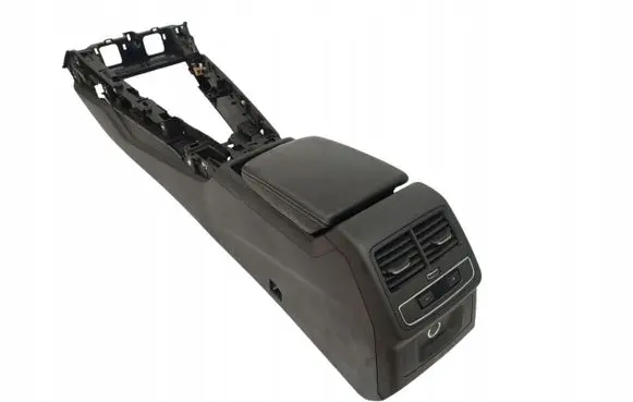 Audi A5 Center console 