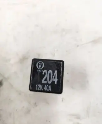 Audi A4 S4 B5 8D Other relay 12V40A