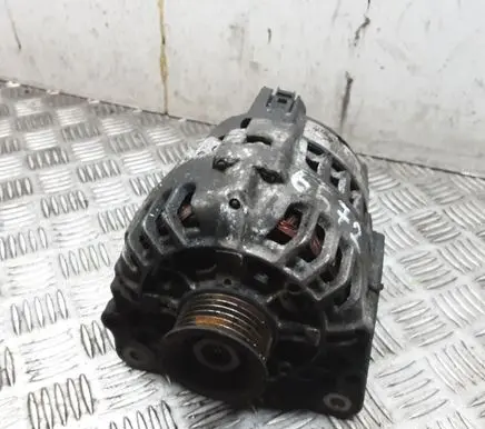 Skoda Fabia Mk1 (6Y) Generator/alternator 83D903025H Z0AVWAG SG8B026