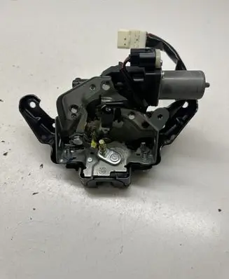 Lexus RX 450H Tailgate/trunk/boot lock/catch/latch T9161351B 1638000770