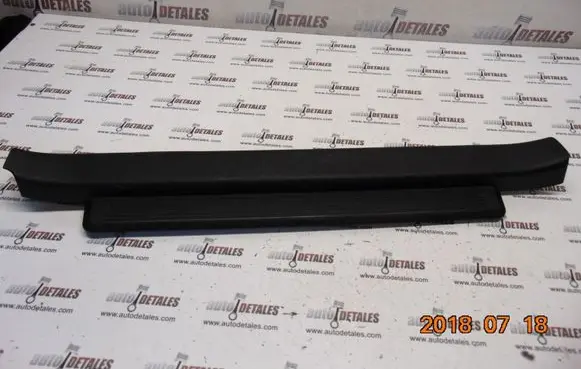 Lexus IS 220D-250-350 Front sill trim cover 6791353040 6791353020