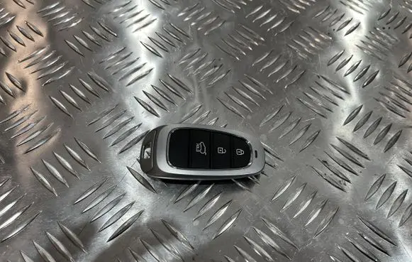 Hyundai Tucson IV NX4 Ignition key/card PU12377