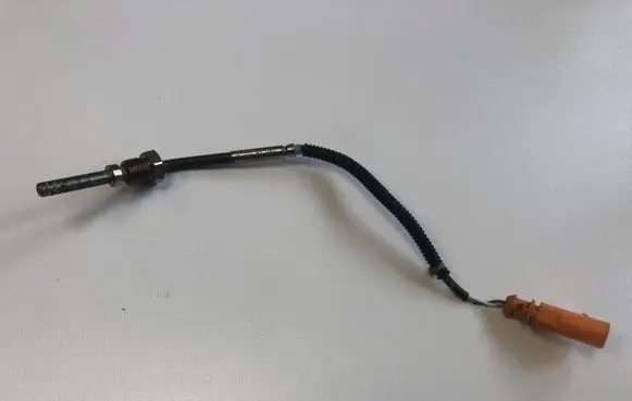 Audi A4 S4 B8 8K Exhaust gas temperature sensor 03L906088F
