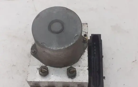 Mercedes-Benz A W169 ABS Pump 0265950505 A0054319512