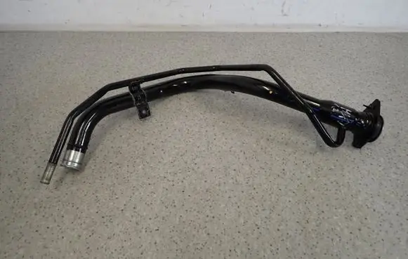 Fuel tank filler neck pipe