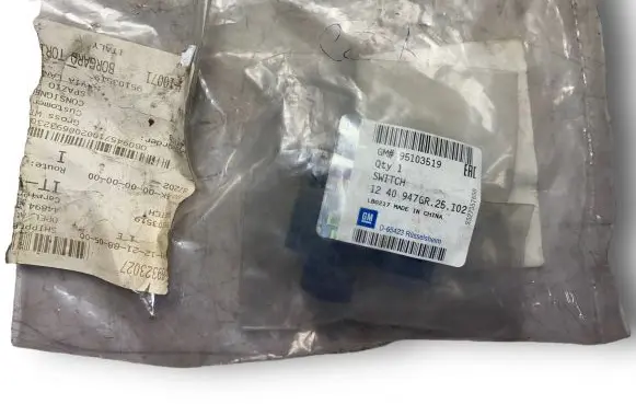 Opel Mokka Suspension ride height/mode switch 95103519