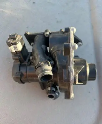 Volkswagen Arteon Thermostat 06L121012 56777617 104131330320128