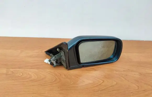 Mazda 626 Front door electric wing mirror E200734