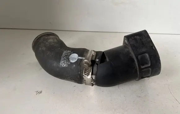 Volkswagen Golf VII Intercooler hose/pipe 04L145762AD 04L145828D