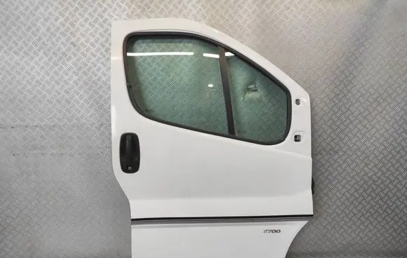Opel Vivaro Front door