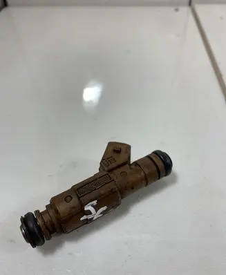 Volvo S60 Fuel injector 0280155831