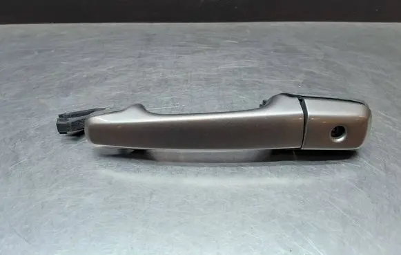 Volvo V70 Front door exterior handle 30753785