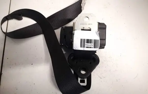 Rear seatbelt