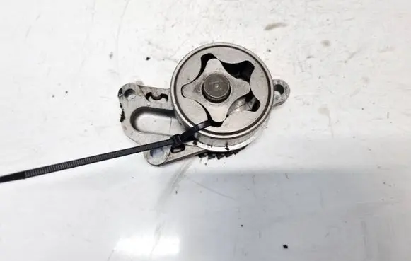 Chrysler Voyager Oil pump 