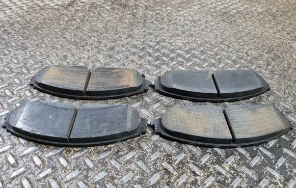 Dodge Charger Brake pads (front) 