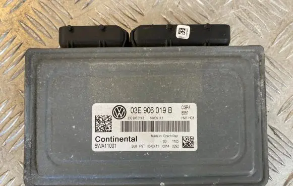 Volkswagen Cross Polo Engine control unit/module 03E906019B 5WA11001