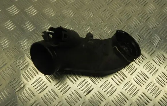 BMW 7 F01 F02 F03 F04 Air intake hose/pipe 850670204