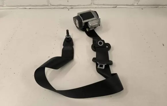 Mercedes-Benz B W245 Front seatbelt 607718200 60771000