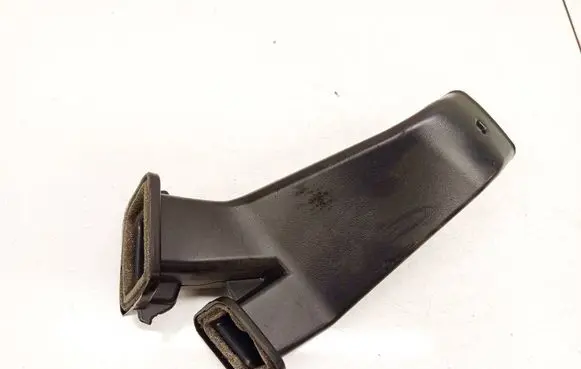 Opel Zafira B Cabin air duct channel 13170885