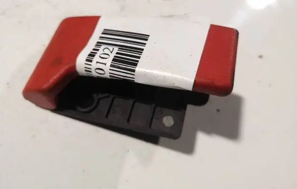 Engine bonnet (hood) release handle