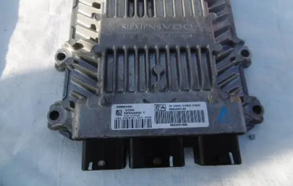 Citroen C3 Engine control unit/module 9653451880