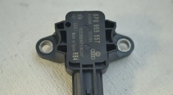 Audi A4 S4 B7 8E 8H Airbag deployment crash/impact sensor 8P0955557 151204 010496