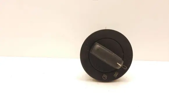 BMW 5 E39 Light switch 8363683