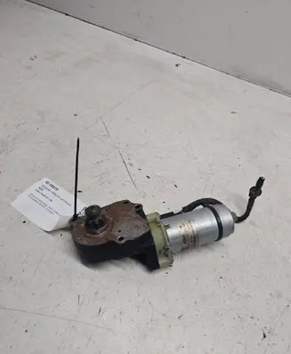 Volvo XC90 Seat adjustment motor 0130002527