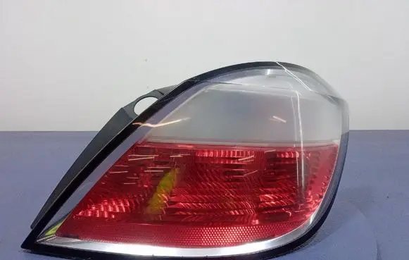 Opel Astra H Rear/tail lights 24451837