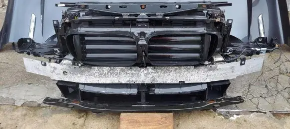 BMW 5 F10 F11 Radiator support slam panel