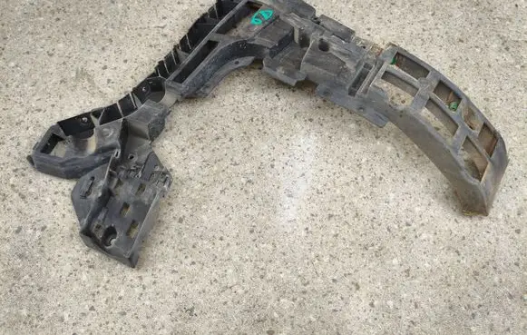 Volvo XC90 Rear bumper mounting bracket 31407731