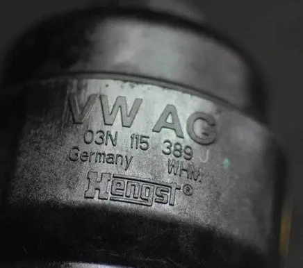 Audi A6 S6 C7 4G Oil filter cover 