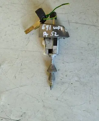 BMW 3 E90 E91 Front door lock (next to the handle) 