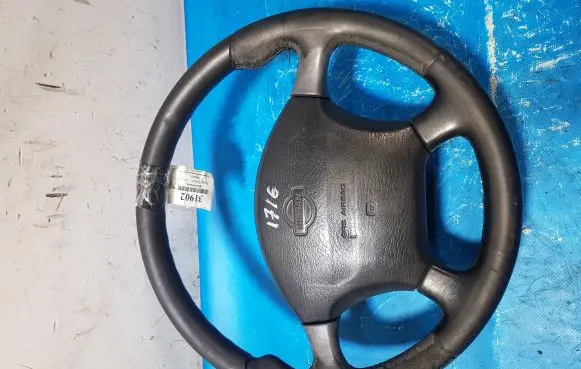 Nissan Terrano Steering wheel