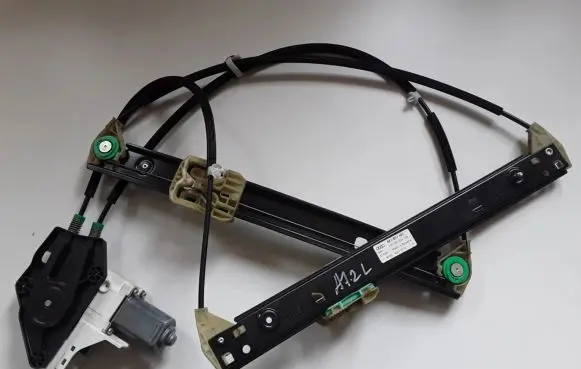 Audi A1 Front door window regulator with motor 8X3837461
