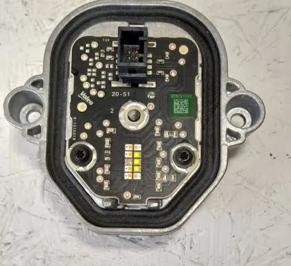 Volvo XC90 LED ballast control module B105151B