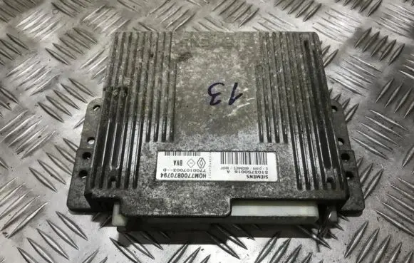 Renault Scenic I Engine control unit/module hom7700870794 7700107003d