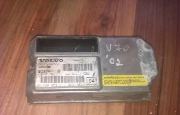 Volvo V70 Airbag control unit/module 0285001254 8645271